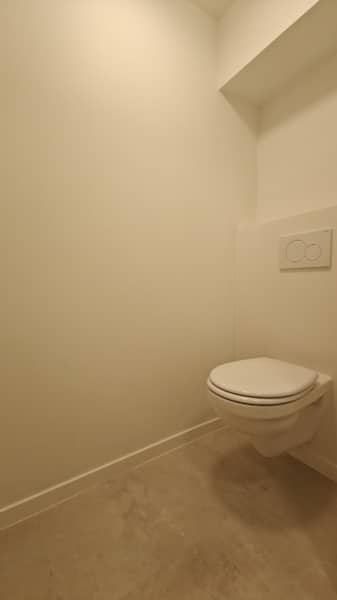 Apart toilet 2