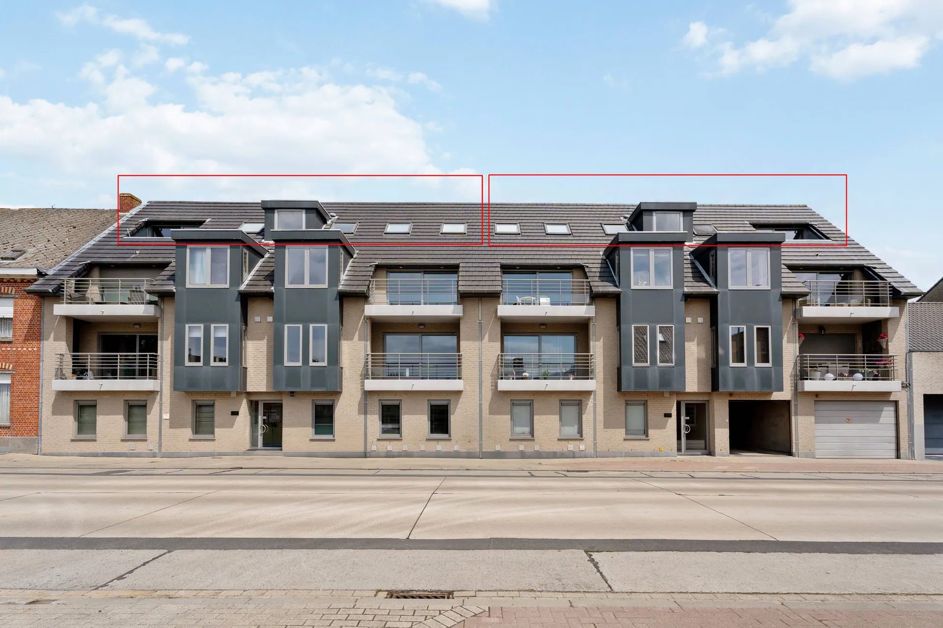 Passendale – Dakappartement met 2 slaapkamers, terras en garage-optie