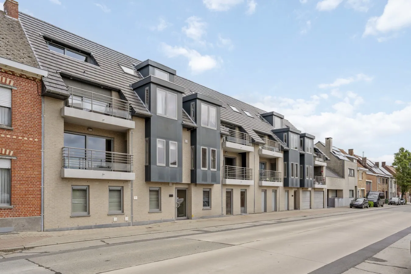 Passendale – Zeer ruim gelijkvloers appartement met 3 slaapkamers, terras en garage-optie